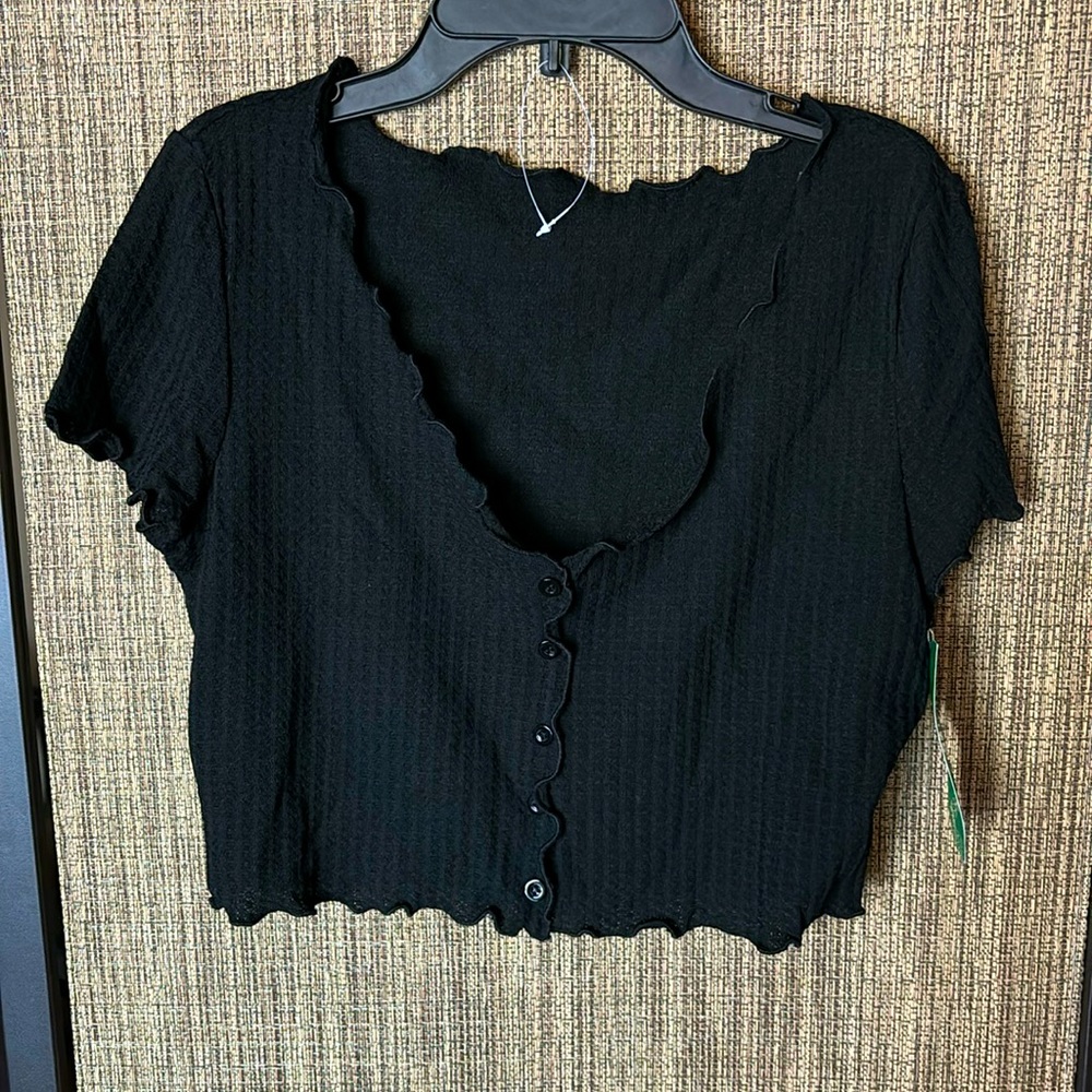 Black, cropped SHEIN tee